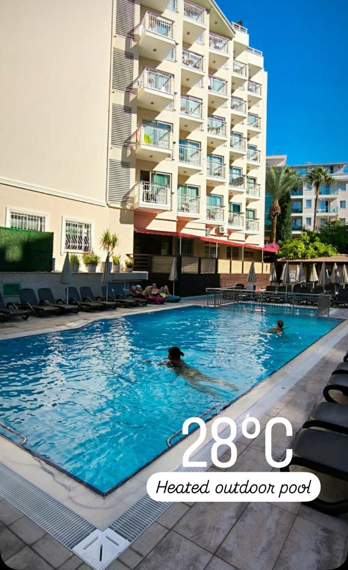 Hotell Riviera & 4*