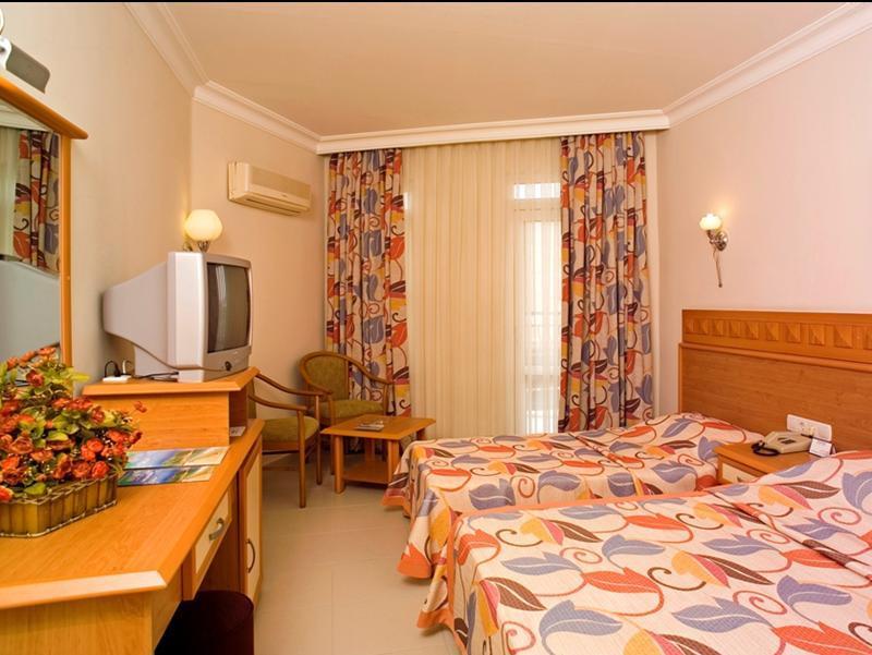 Hotell Riviera & 4*